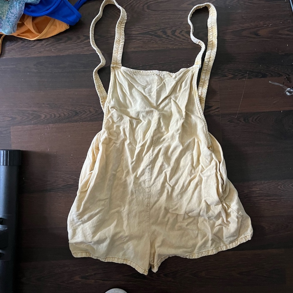yellow linen overalls jumpsuit
